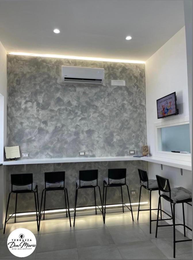 Terrazza Don Mario Bed&Breakfast ปอซซุออลี ภายนอก รูปภาพ