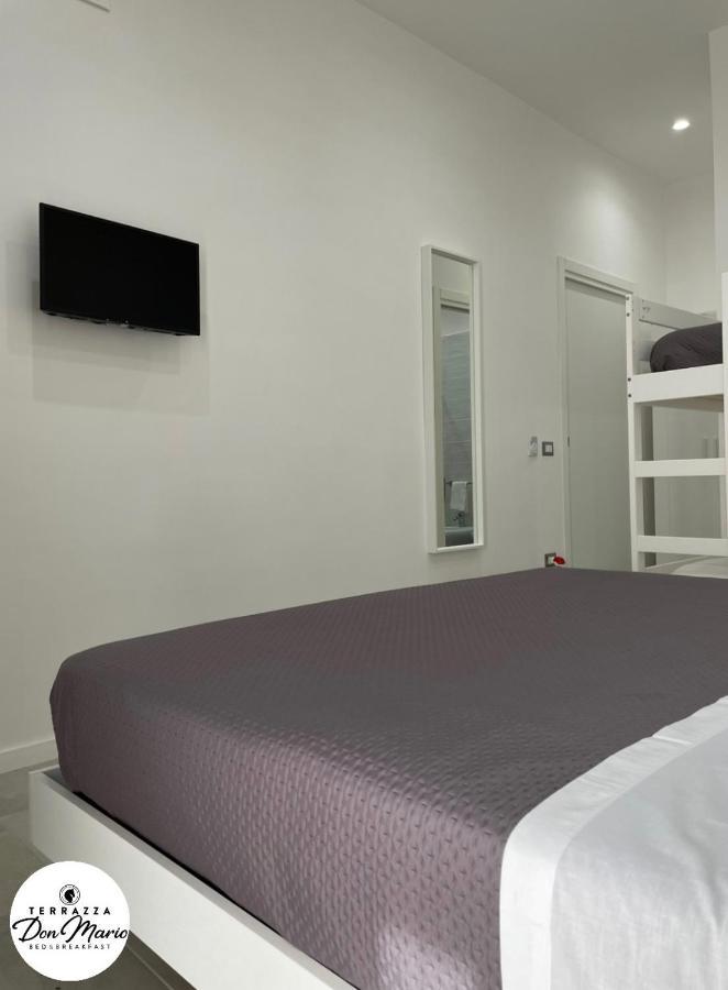 Terrazza Don Mario Bed&Breakfast ปอซซุออลี ภายนอก รูปภาพ