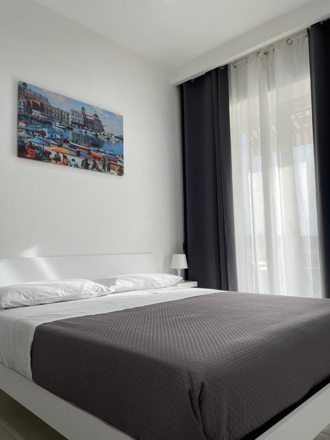 Terrazza Don Mario Bed&Breakfast ปอซซุออลี ภายนอก รูปภาพ